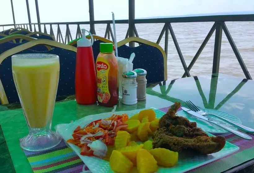هتل Milimani Beach Resort