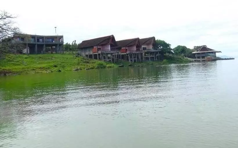 هتل Milimani Beach Resort