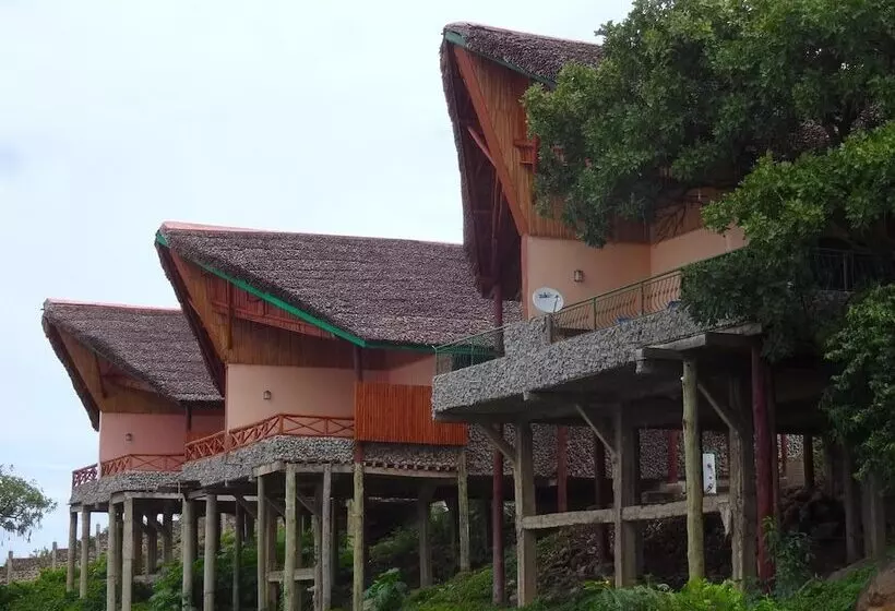 هتل Milimani Beach Resort