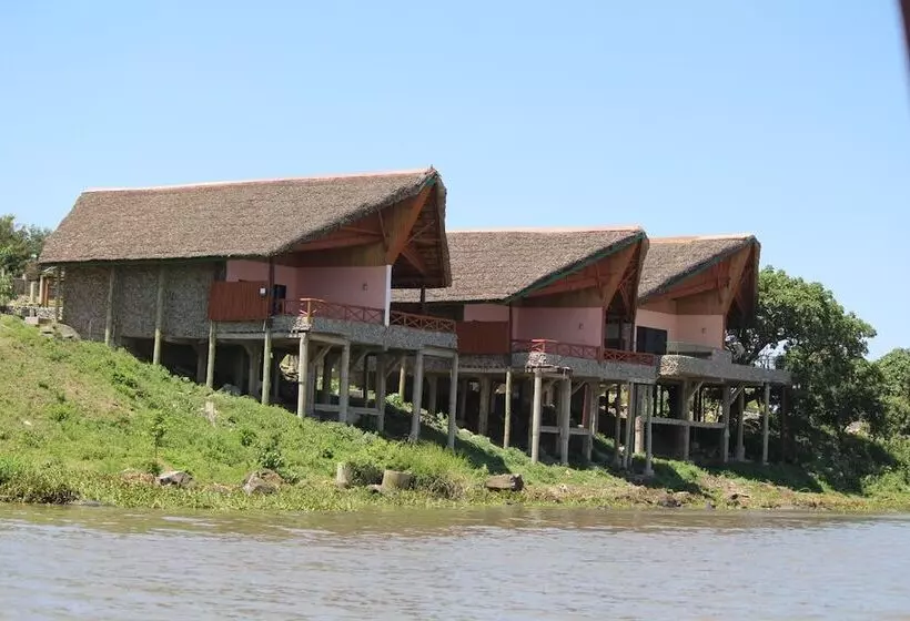 هتل Milimani Beach Resort