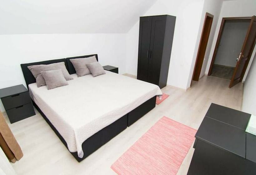 پانسیون Continental Boutique Rooms