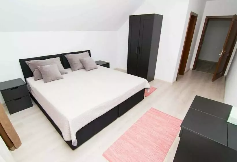 Majatalo Continental Boutique Rooms