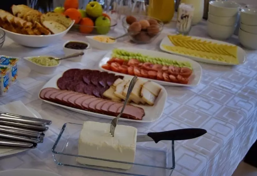 Majatalo Continental Boutique Rooms