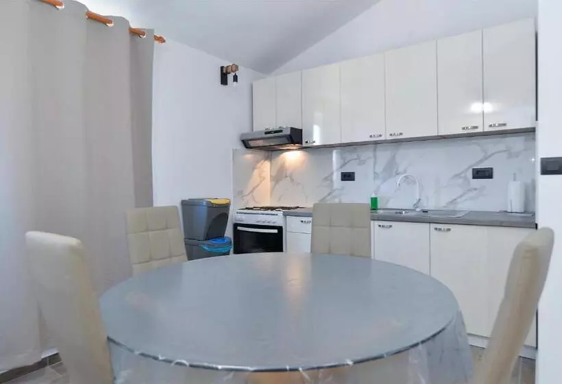 Apartments Elizabeta 1701