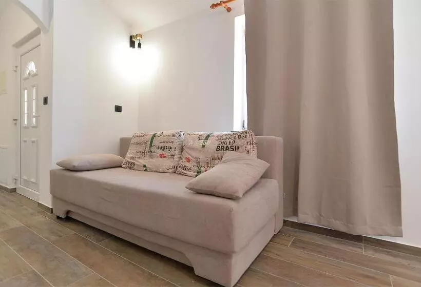 Apartments Elizabeta 1701