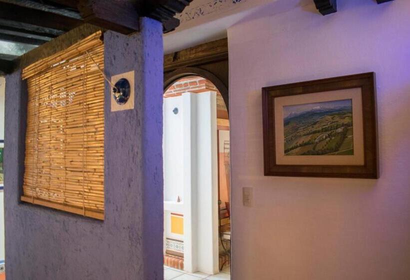 تختخواب و صبحانه Sanbernabé Tres