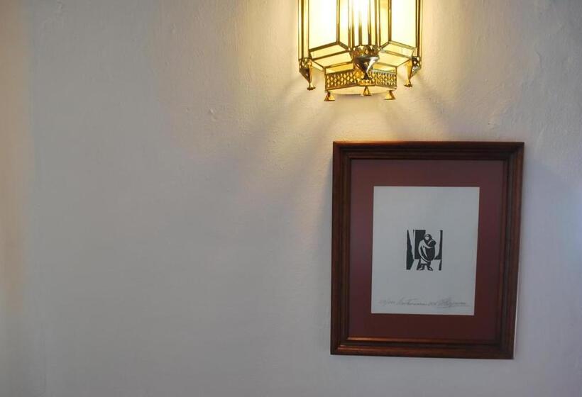 تختخواب و صبحانه Sanbernabé Tres