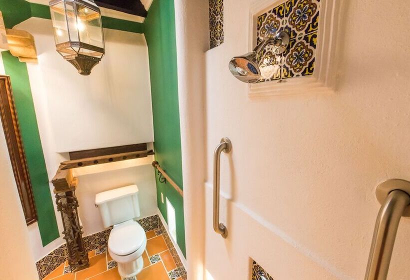 تختخواب و صبحانه Sanbernabé Tres