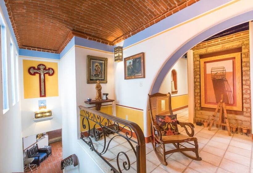 تختخواب و صبحانه Sanbernabé Tres