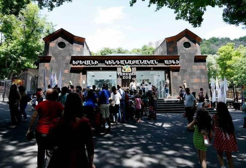 Best Hostel Republic Square