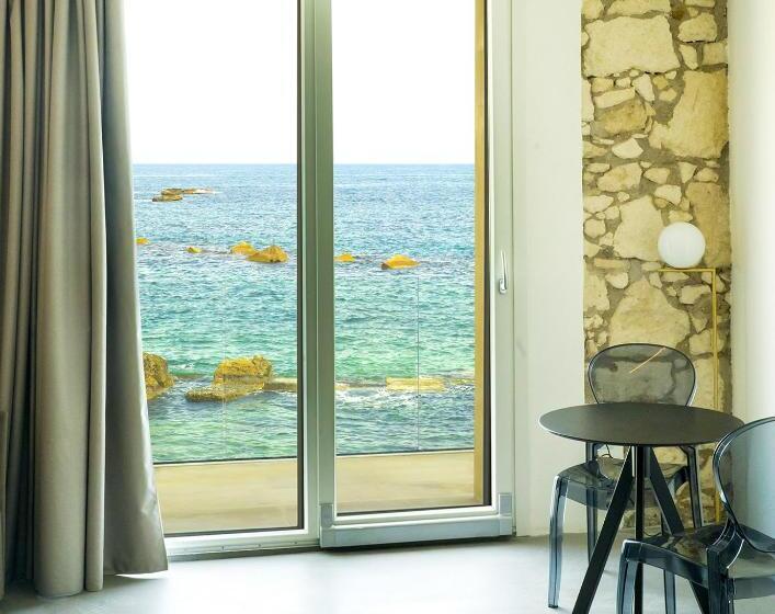 Хостел Re Dionisio Luxury Suites