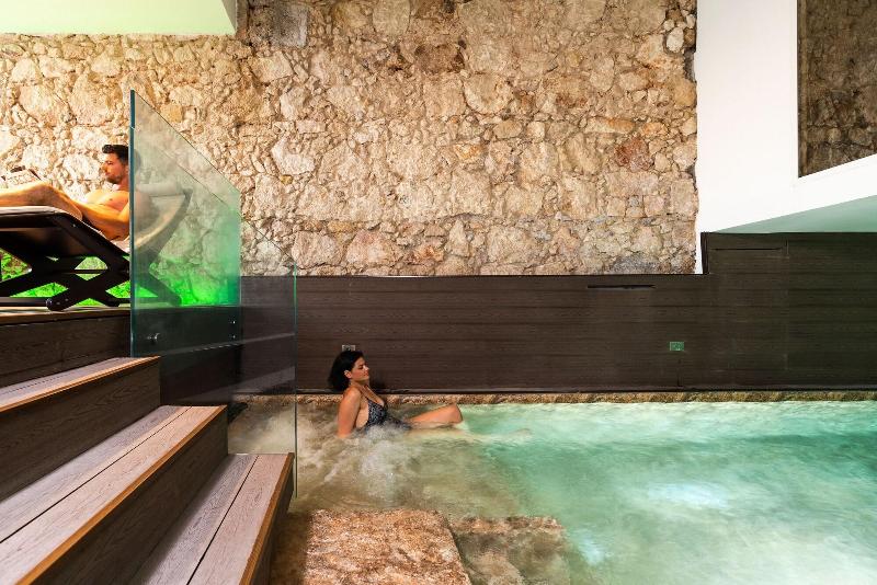 Хостел Re Dionisio Luxury Suites