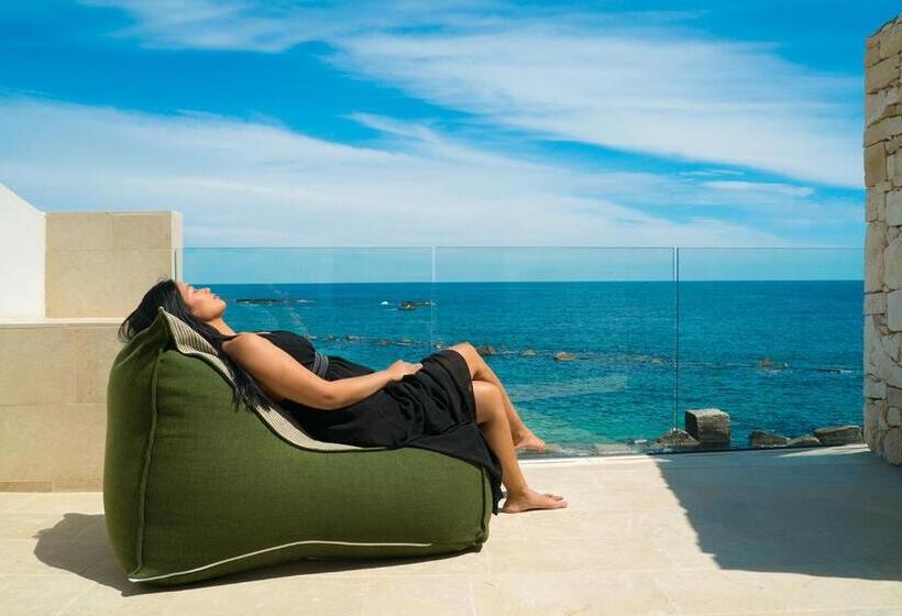 Хостел Re Dionisio Luxury Suites