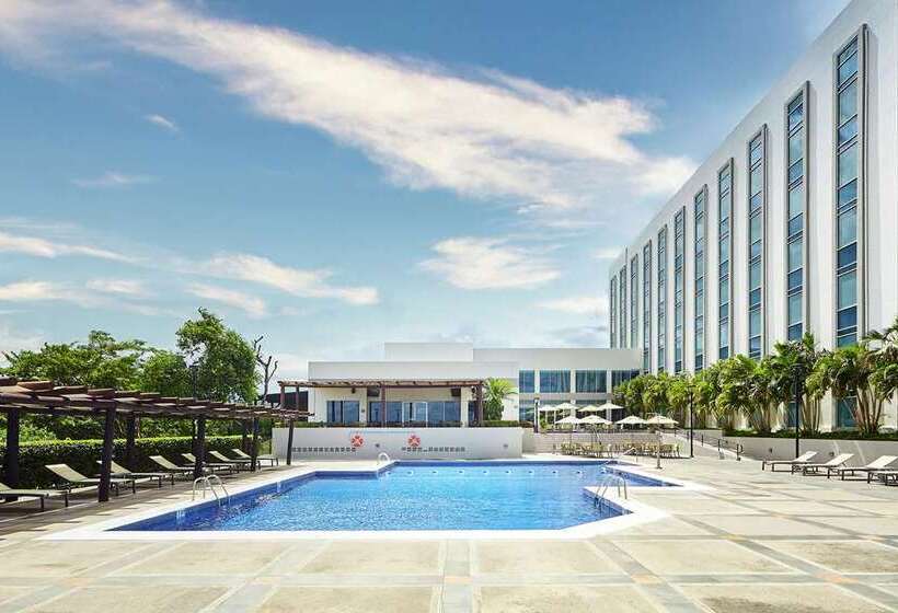 هتل Doubletree By Hilton Managua