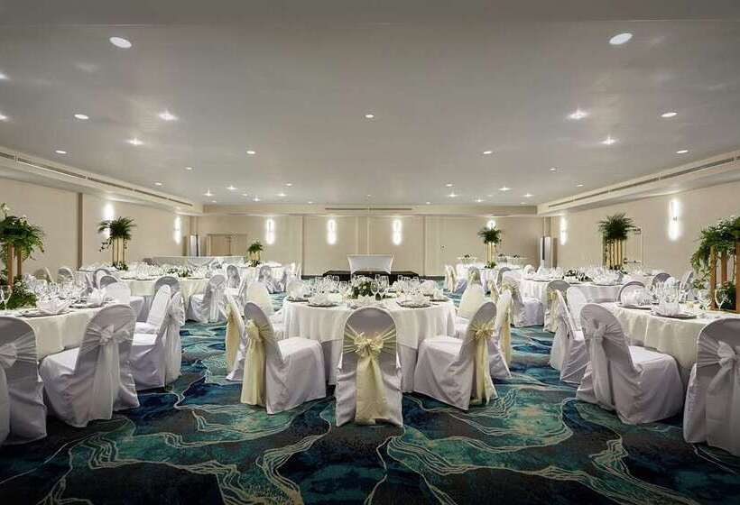 هتل Doubletree By Hilton Managua