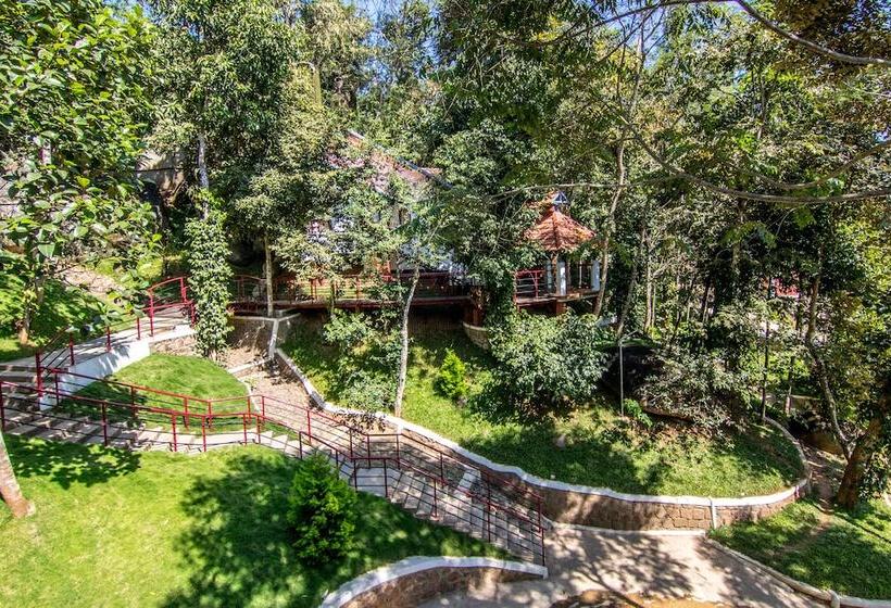 Отель Edakkal Village Resort