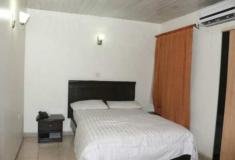 هتل Michelle Suites