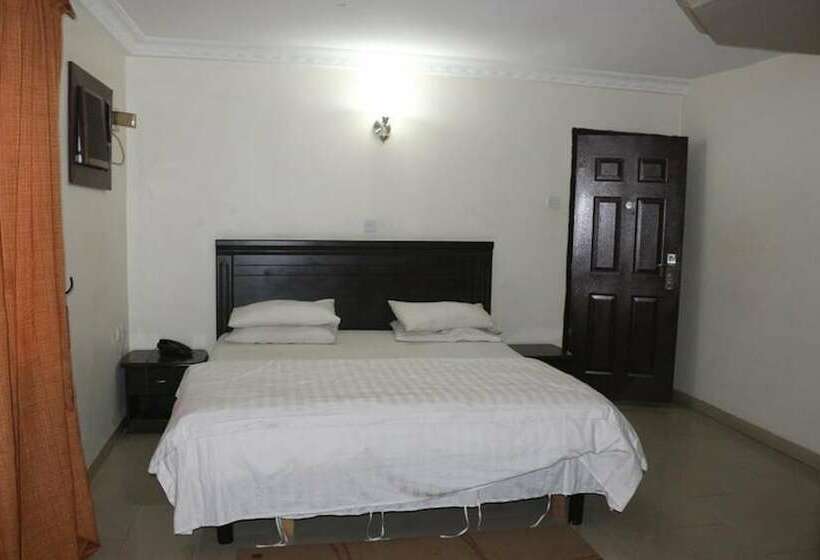 هتل Michelle Suites