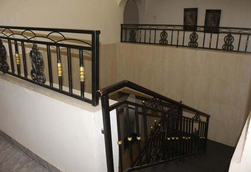 هتل Michelle Suites