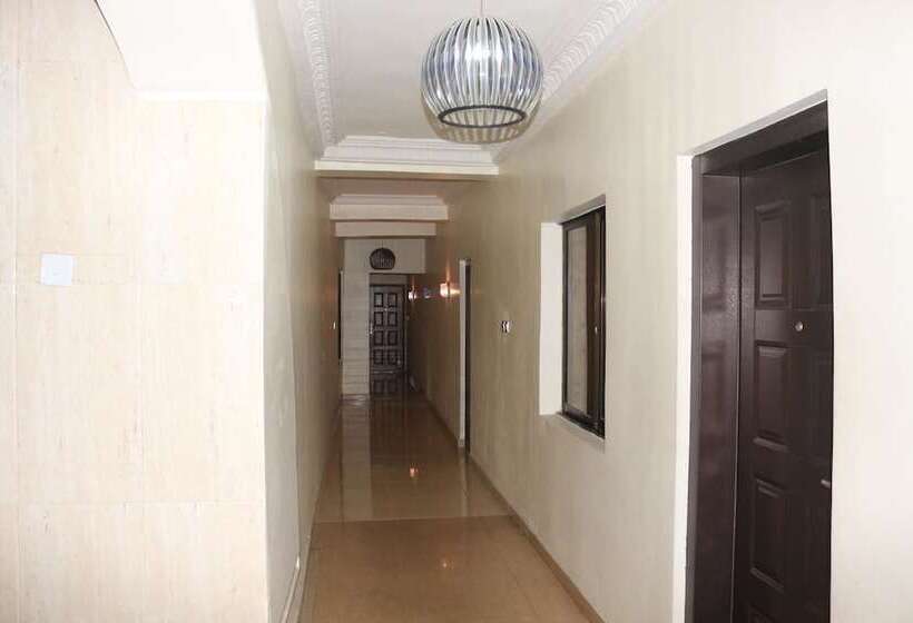 هتل Michelle Suites