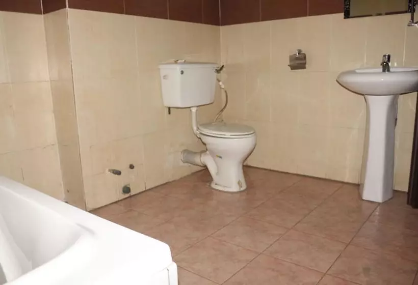 هتل Michelle Suites