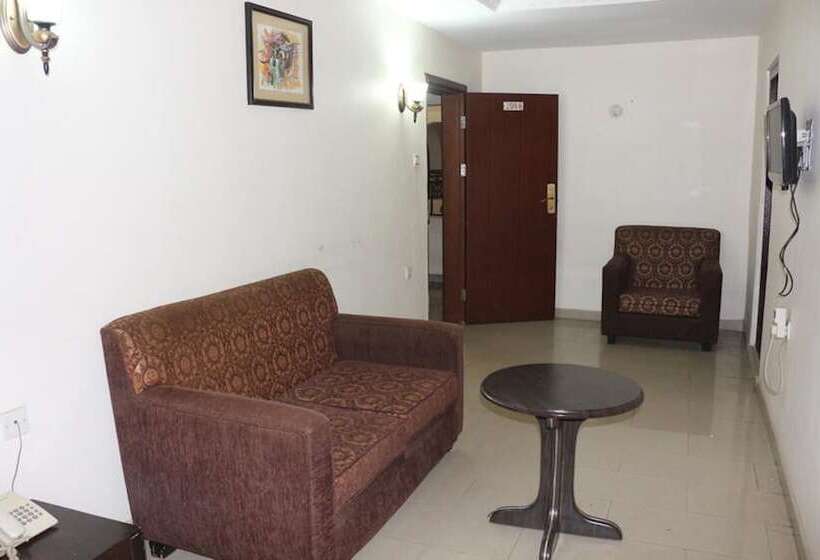 هتل Michelle Suites