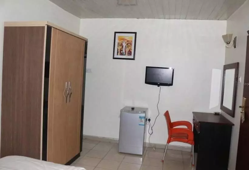 هتل Michelle Suites