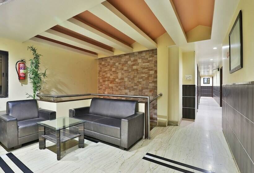 Hotelli Nana's Palace