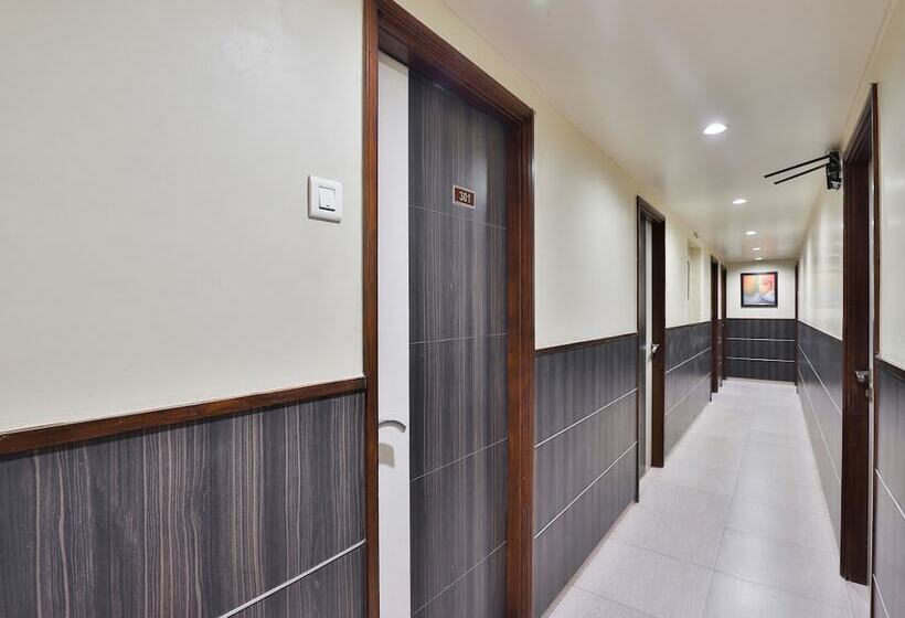 Hotelli Nana's Palace