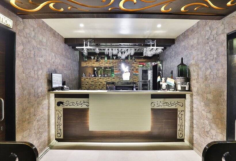 Hotelli Nana's Palace