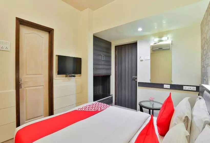 Hotelli Nana's Palace