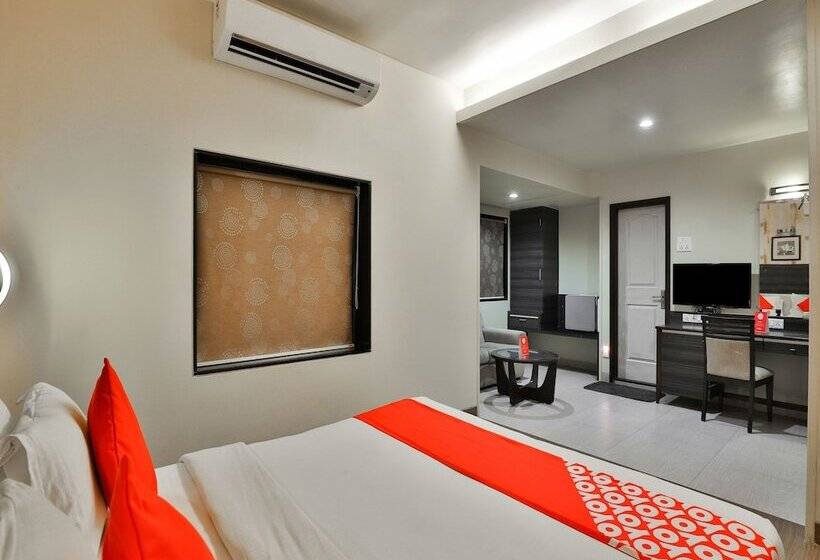 Hotelli Nana's Palace