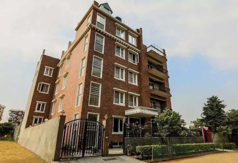 هتل Radient Casa