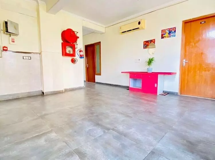 هتل Radient Casa