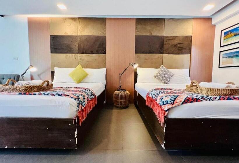 בית מלון כפרי Treetop Suites