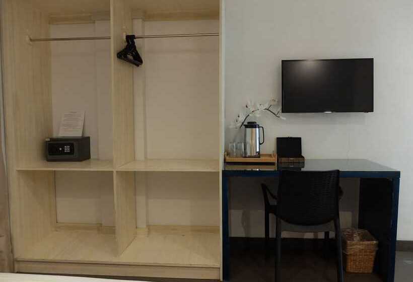 בית מלון כפרי Treetop Suites