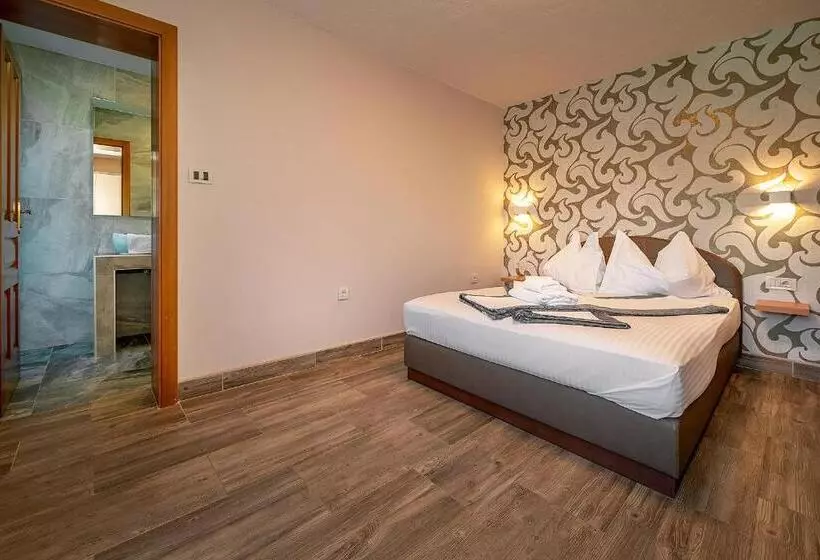 ペンション Bed & Breakfast Villa Terezija