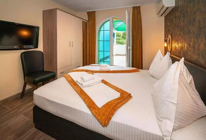 ペンション Bed & Breakfast Villa Terezija