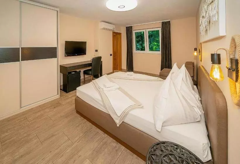 ペンション Bed & Breakfast Villa Terezija