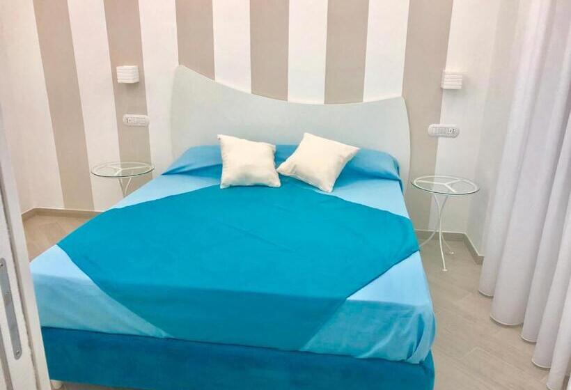 פנסיון Chiaro Di Luna