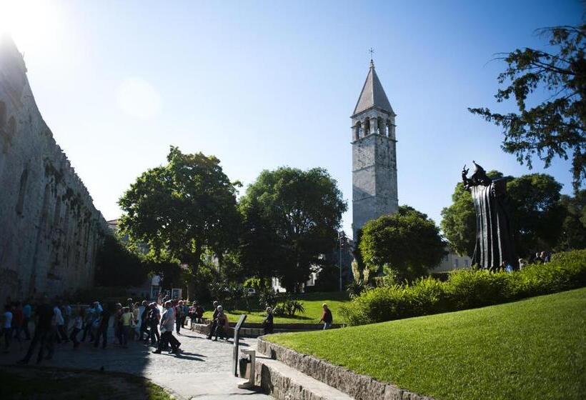 پانسیون Mk Luxury Rooms