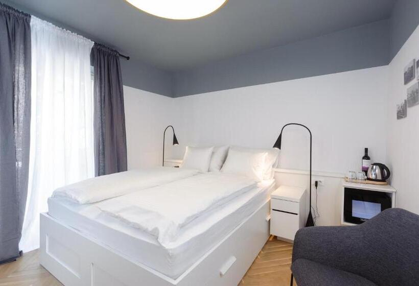 پانسیون Mk Luxury Rooms