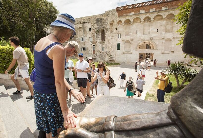 پانسیون Mk Luxury Rooms