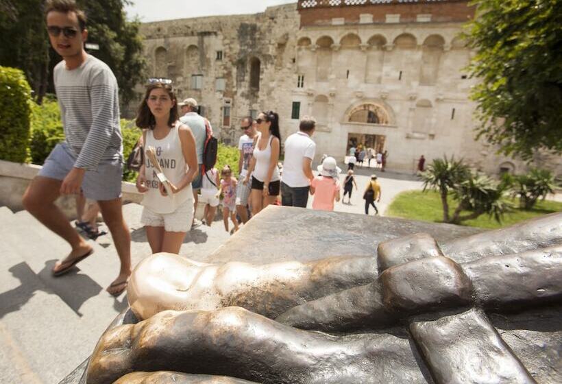 پانسیون Mk Luxury Rooms