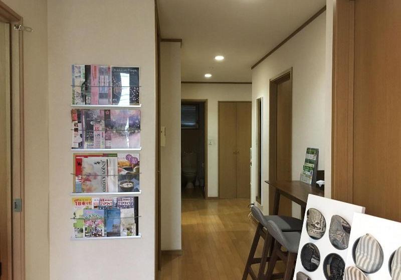 T S Guest House Hostel