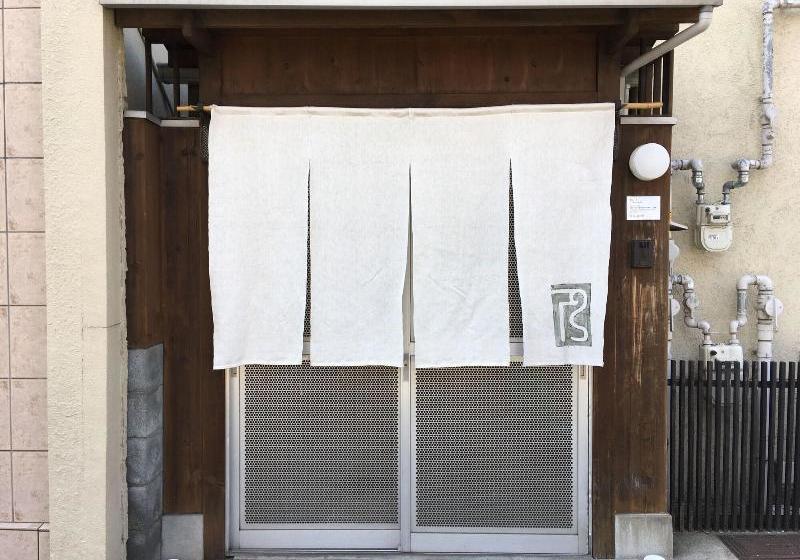 T S Guest House Hostel