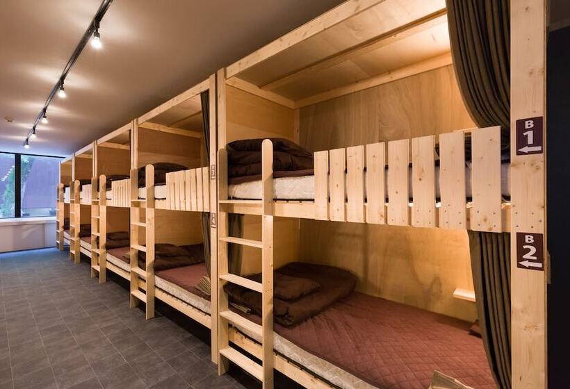 The Taurus Inn   Hostel