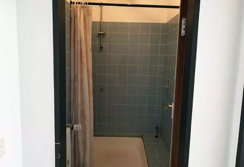 Retkeilymaja Gästehäuser Neue Birken