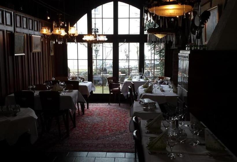 هتل Alte Schreinerei Auberge Harlekin