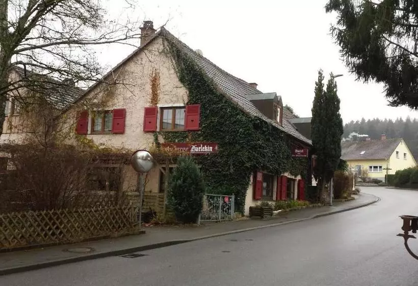 ホテル Alte Schreinerei Auberge Harlekin